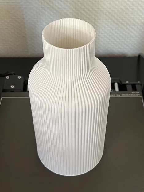Bình hoa (Vase) texture sọc dọc tối giản - Image 3