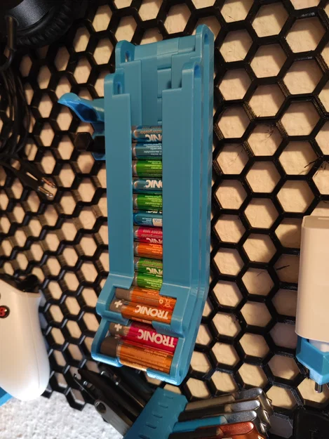Giá Treo Pin AA & AAA Cho Honeycomb Storage Wall (HSW) - Image 1
