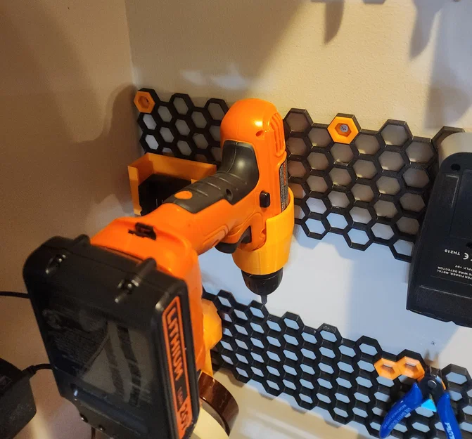 Giá treo tường Multiboard/HSW cho máy khoan Black and Decker - Image 2