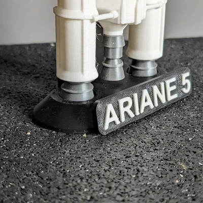 ARIANE 5 (tỉ lệ 1:200) – Mô hình tên lửa ESA