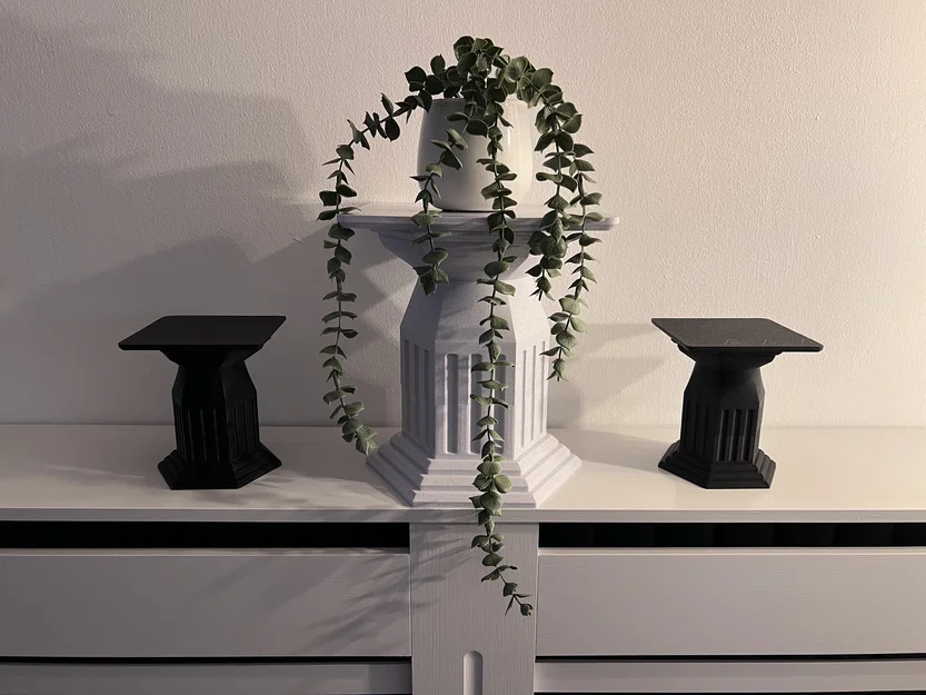 Bệ trưng bày dạng cột (Pedestal Display Stand) – Scale tuỳ nhu cầu - Image 1
