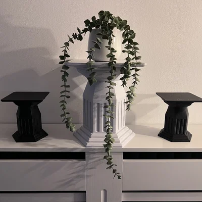 Bệ trưng bày dạng cột (Pedestal Display Stand) – Scale tuỳ nhu cầu