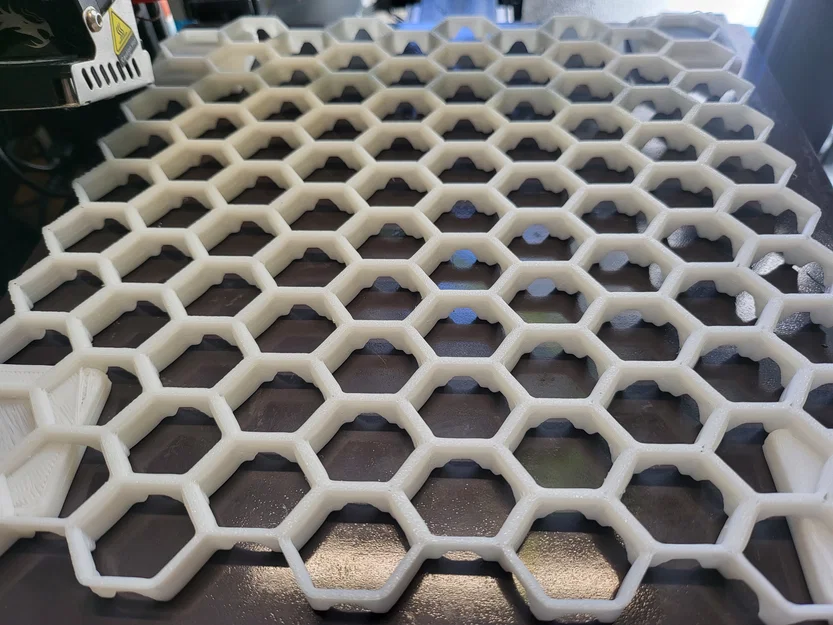 Giường honeycomb cho laser vừa khổ bàn Ender 3 - Image 1