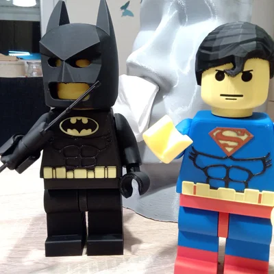 Mô hình 300% Superman kiểu Lego-like