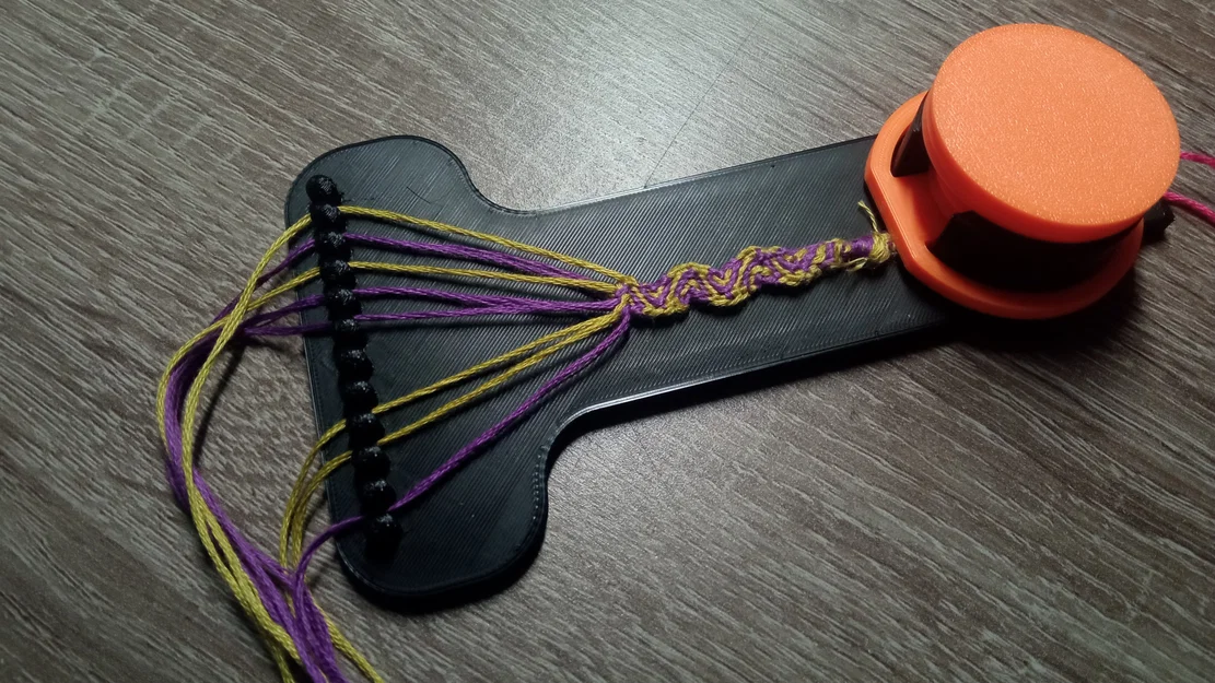 Dụng cụ hỗ trợ tết vòng tay handmade (Bracelet maker) in 3D - Image 1