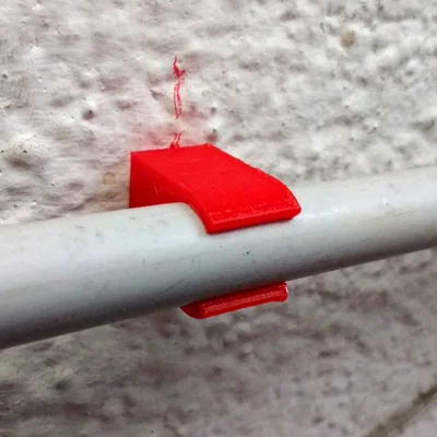 GRÅPPA – Minimal Conduit Clip (Kẹp ống conduit tối giản)