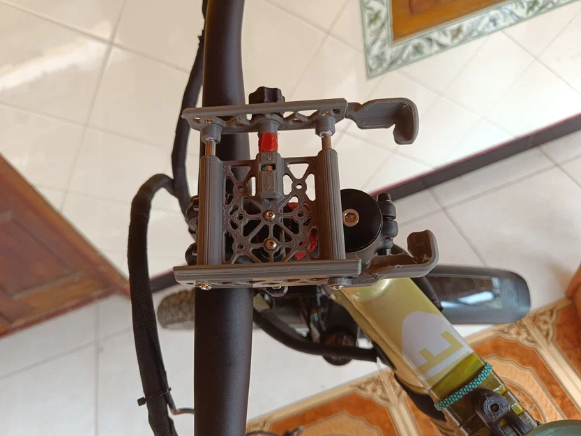 Giá đỡ/kẹp điện thoại xe đạp universal bike phone holder/mount v2 - Image 6