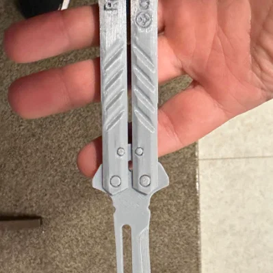 Dao bướm đồ chơi cho trẻ em (Butterfly Knife for kids)