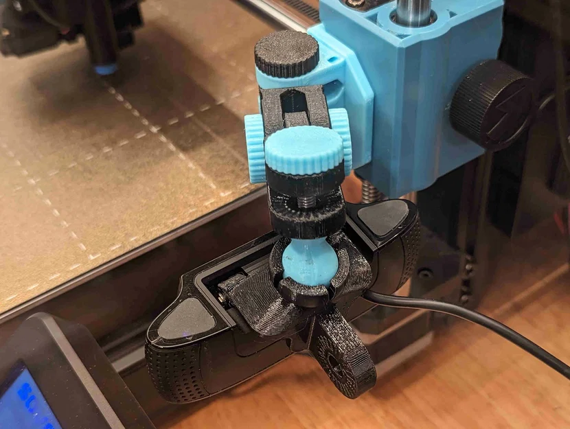 Adapter Logitech C920 cho articulating camera mount - Image 2