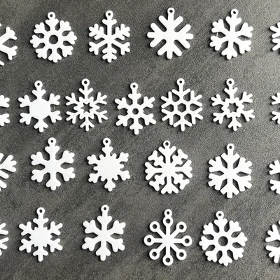 Bộ 25 bông tuyết mini có vòng treo (25 Mini snowflake collection with hanging loop)