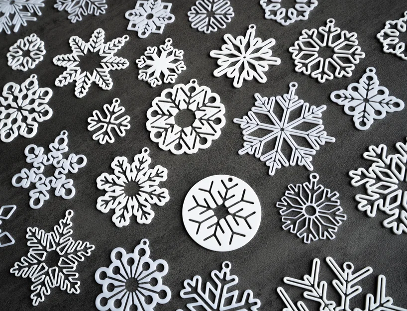 Bộ 34 bông tuyết silhouette có khoen treo (Snowflake silhouette collection) - Image 2