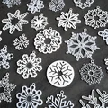 Bộ 34 bông tuyết silhouette có khoen treo (Snowflake silhouette collection) - Thumbnail 2