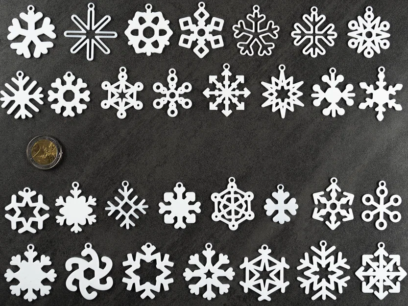 Bộ 30 bông tuyết nhỏ có khoen treo (3–4,5 cm) / Schneeflocken - Image 3