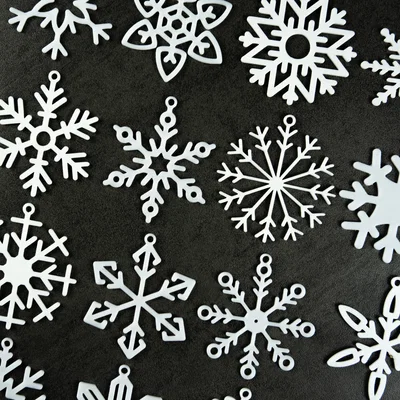 Bộ 34 bông tuyết có khoen treo (34 Snowflake collection with hanging loop)