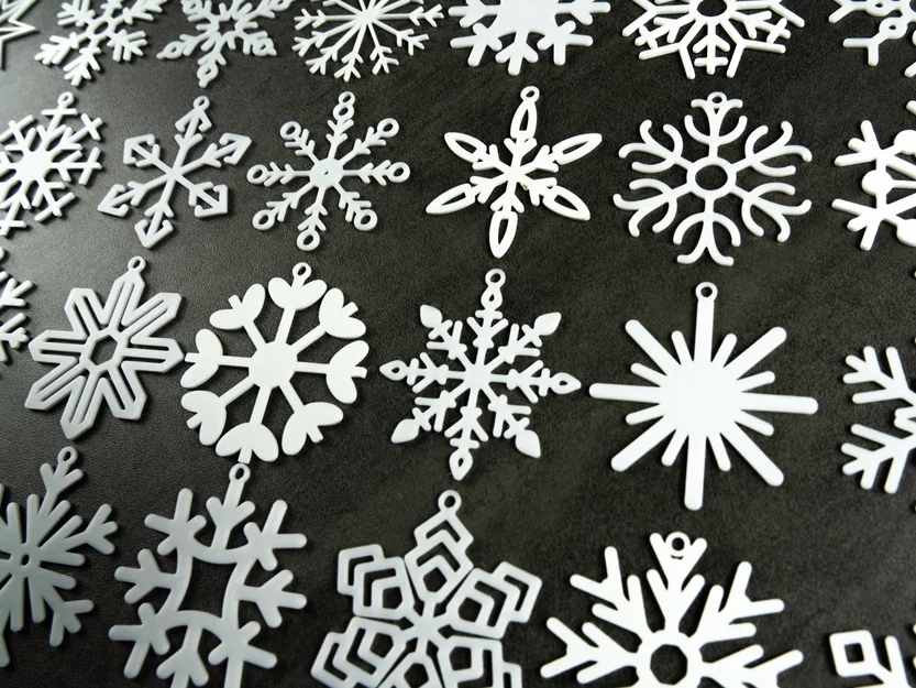 Bộ 34 bông tuyết có khoen treo (34 Snowflake collection with hanging loop) - Image 4