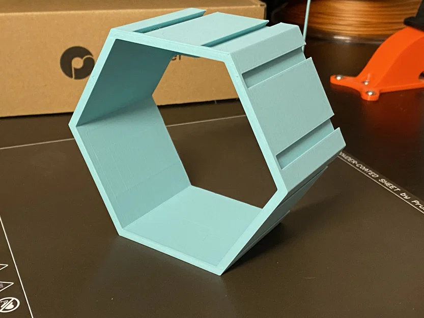 Kệ Lục Giác Treo Tường Đựng Mô Hình Tonie - TonieHive Modular Shelf - Image 1