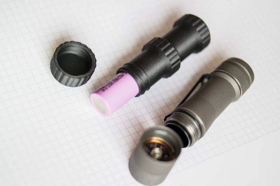 Hộp EDC dạng Capsule + O-Ring (EDC Container Box Capsule + O Ring) - Image 7