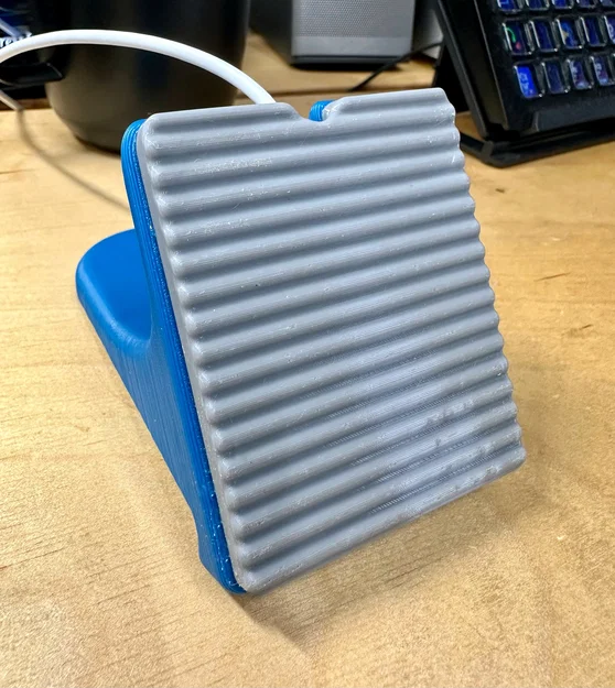 Kệ MagSafe cho iPhone và AirPods - Image 3