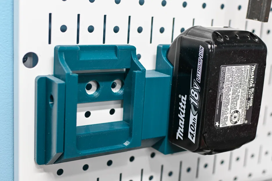 Giá treo pin Makita 18V cho Wall Control - Image 1