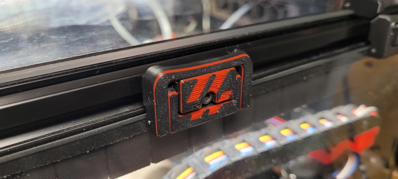 Tough Latch 2020 – Chốt giữ panel cho 2020 extrusion - Image 1