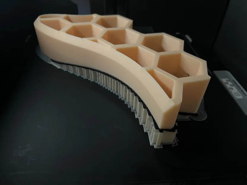 Prusacaster với thiết kế đường cắt giảm (Relief Cuts) - Image 3