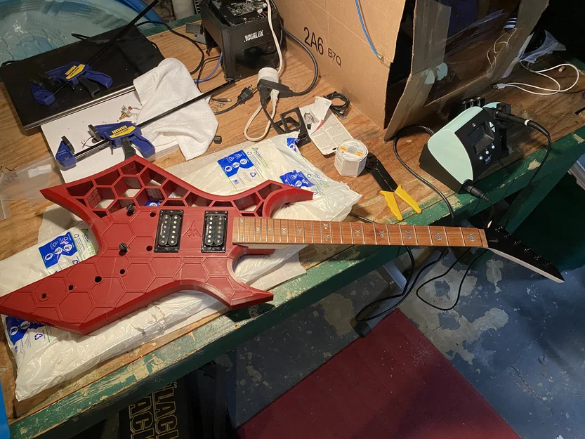 Warlock Blood Guitar - Image 5