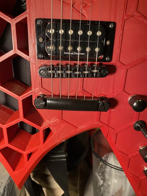 Warlock Blood Guitar - Image 8