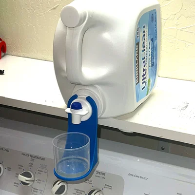 Giá treo cốc đong nước giặt (Detergent cup holder)