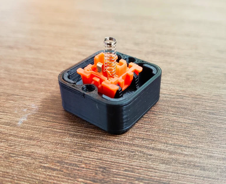 Dụng cụ mở switch in 3D “Over-Engineered” cho bàn phím cơ - Image 1