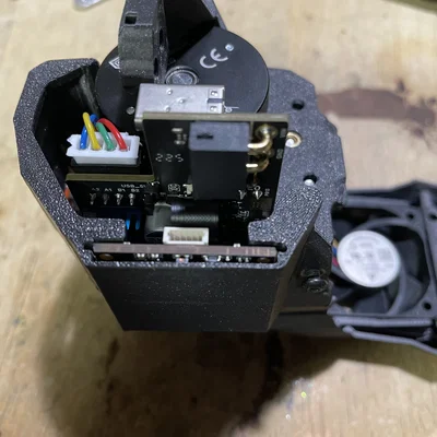 Nắp che board Stealthburner tích hợp ngàm gắn PCB camera 3DO ở đầu nozzle
