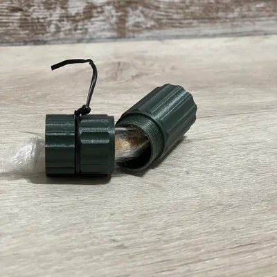 Hộp đựng Milkweed kiểm tra gió khi đi săn (Wind Checker)