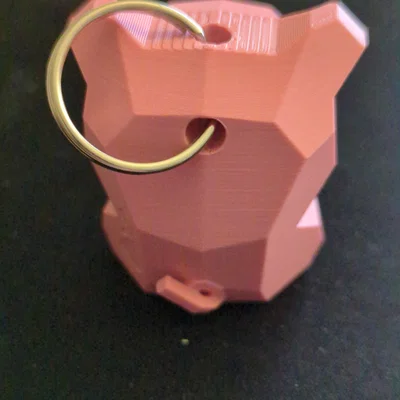 Móc khóa heo Waddles Low Poly - Mẫu in 3D trang trí độc đáo