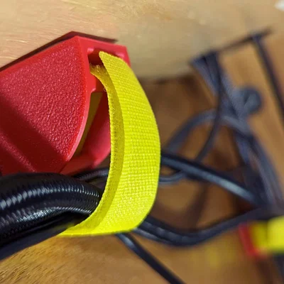 Bracket Quản Lý Dây Cáp Bàn Làm Việc Dùng Velcro