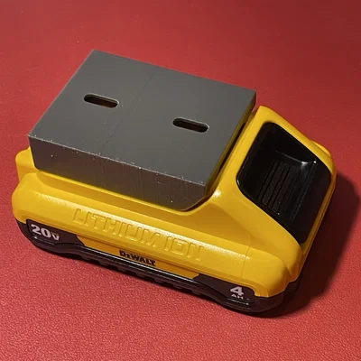 Giá treo pin Dewalt 20v cho bảng IKEA SKADIS gọn gàng, tiện lợi