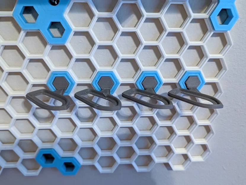 Giá treo mô hình tàu Benchy cho bảng Honeycomb Wall cực gọn - Image 2