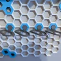 Giá treo mô hình tàu Benchy cho bảng Honeycomb Wall cực gọn - Thumbnail 2