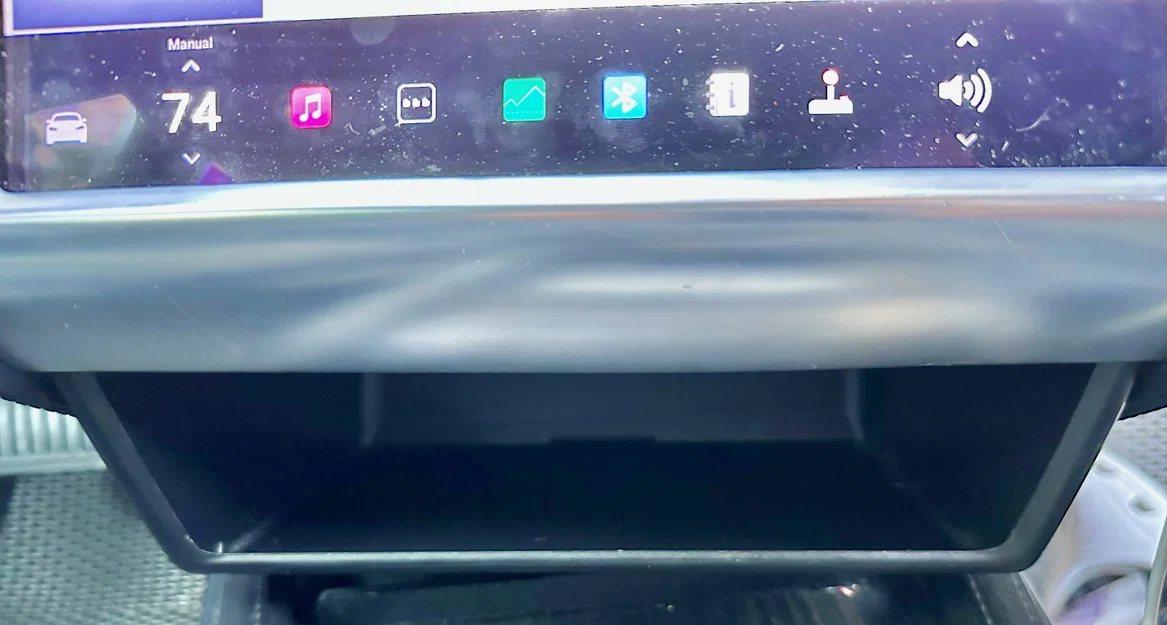 Khay để đồ dưới màn hình cho Tesla Model S và Model X - Image 2