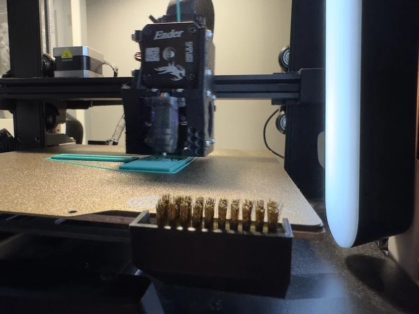 Brass Brush nozzle wipe cho Ender 3 V3 SE - Image 1