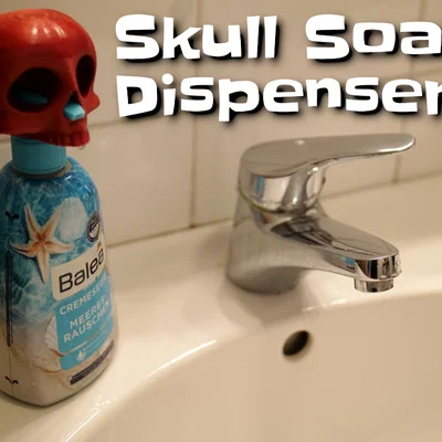 Hộp bơm xà phòng hình đầu lâu (Skull soap dispenser)