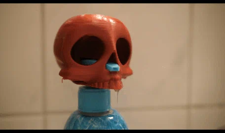 Hộp bơm xà phòng hình đầu lâu (Skull soap dispenser) - Image 2