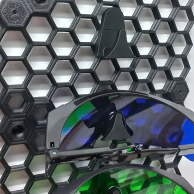 Giá Treo Kính Bảo Hộ Dành Cho Honeycomb Storage Wall