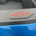 Nắp đậy lỗ cọc thùng xe Chevrolet với Logo Inlay cá tính - Thumbnail 1