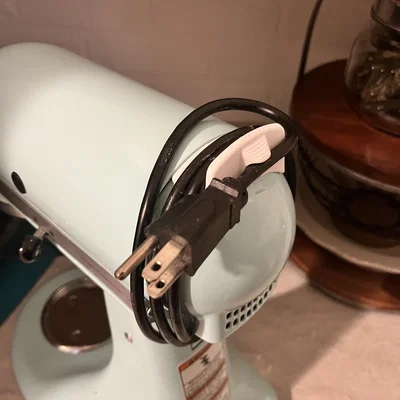 Giá treo dây điện cho máy đánh trứng KitchenAid cực tiện lợi