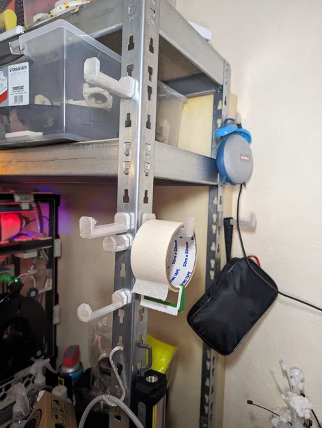 Bộ móc treo đa năng cho kệ sắt TKT (Heavy Duty Hooks) - Image 1