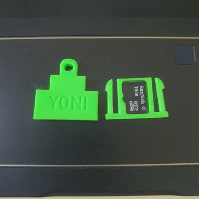 Móc khóa đựng thẻ nhớ Micro SD in 3D nhỏ gọn và tiện lợi