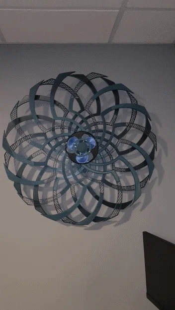 Kinetic sculpture chạy bằng lò xo (spring powered) - Image 1