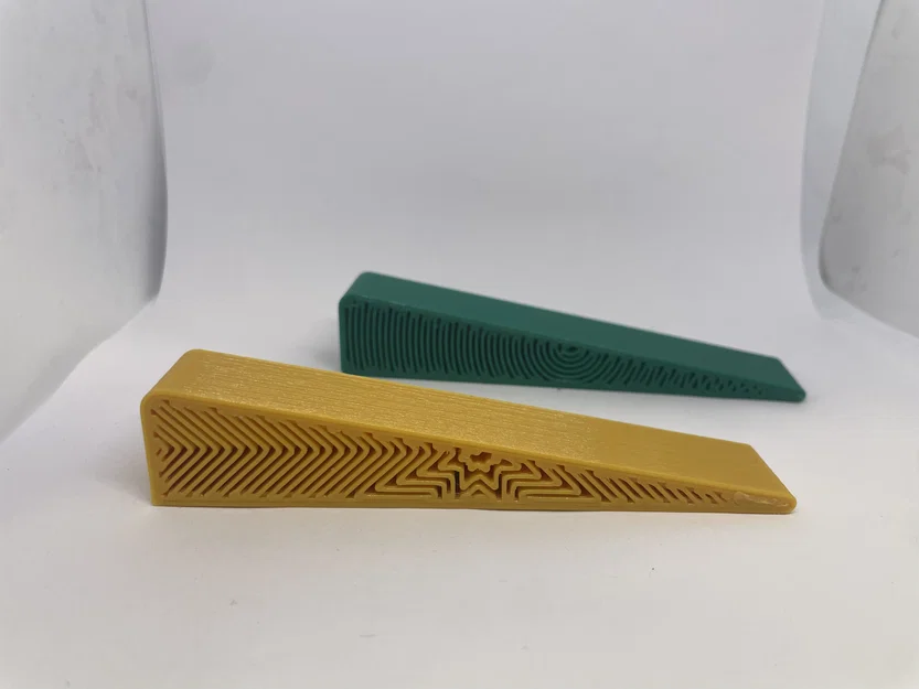Nêm (Wedge) – chặn cửa, kê bàn phím, nêm hàng rào - Image 1
