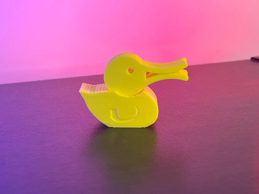 ChipClip DUCK – Kẹp miệng bịch hình vịt kèm đế trưng bày - Image 1