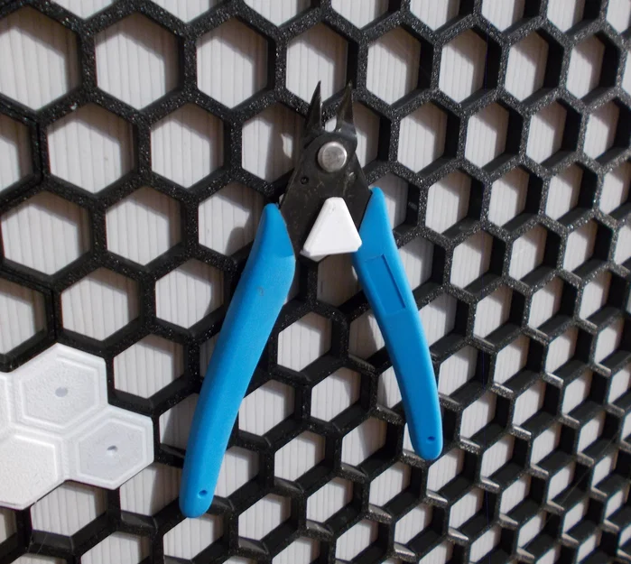 Giá đỡ Creality Cutters gắn Honeycomb Wall - Image 3