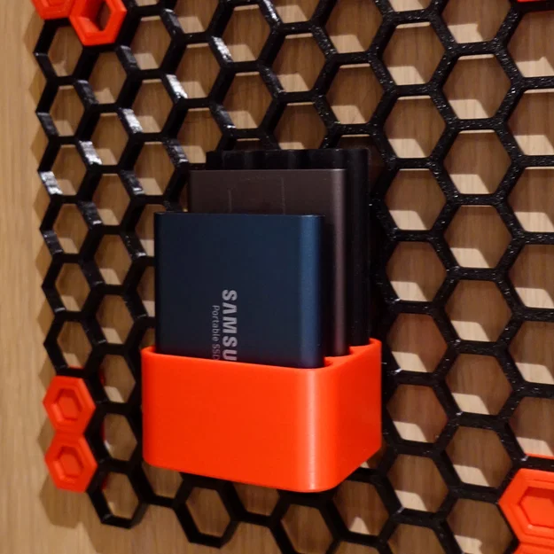 Giá đỡ SSD cho HSW (Honeycomb Wall) – vừa Samsung T7 Tough - Image 1